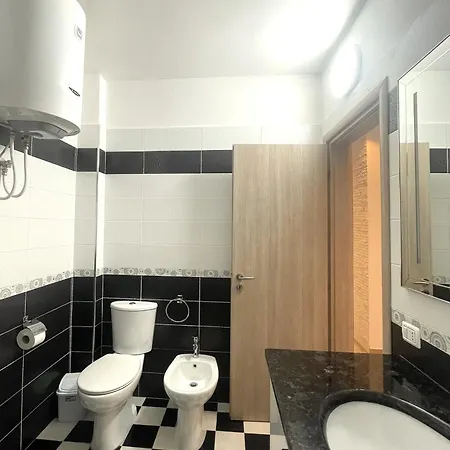 8 Sea & Vibes Apartment Vlore