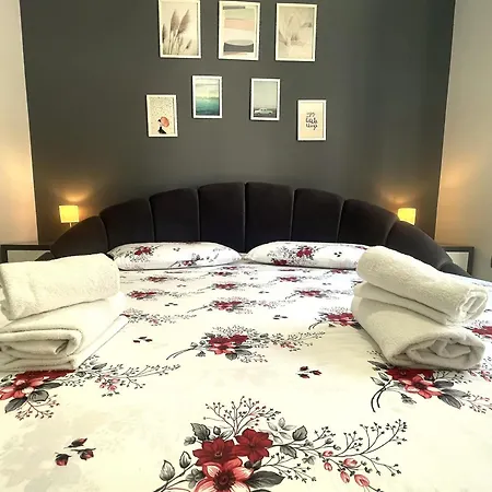 Apartment 8 Sea & Vibes *