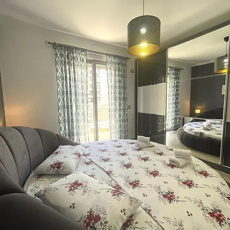 Apartment 8 Sea & Vibes